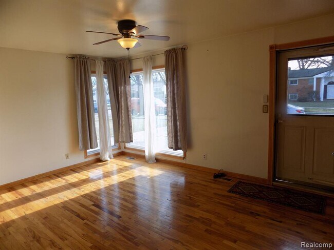 Building Photo - 2553 Koper Dr
