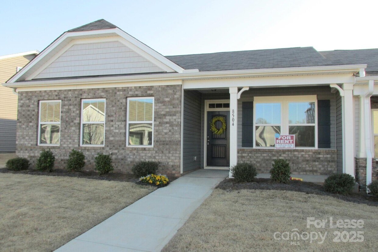 Foto principal - 8504 Gold Rush Ct