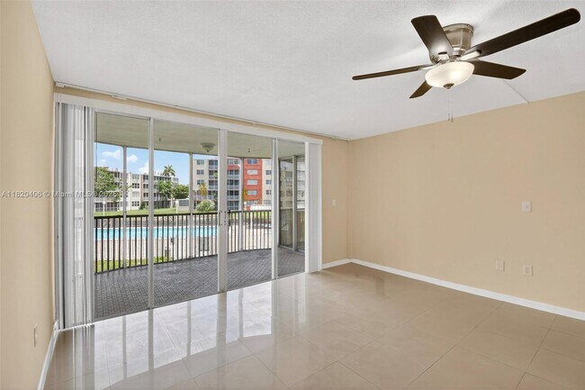 Foto del edificio - 1710 NE 191st St