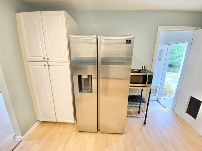 Foto del edificio - 4 Bedroom Home in South Burlington VT Avai...