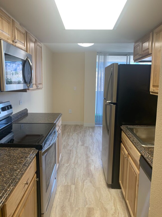 Building Photo - Cozy 55+ Community Offering 1-2 bedroom on...