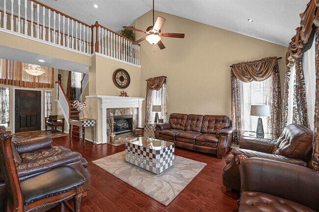 Foto del edificio - 5542 Morgan Park Ln