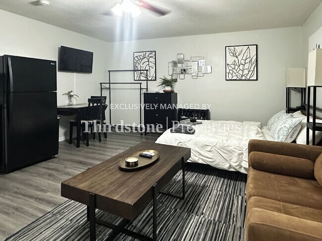 Foto del edificio - 908 Barrs St