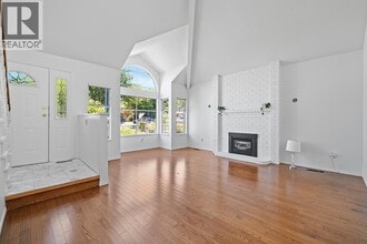 Building Photo - 4522 Watling St