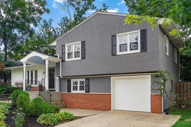 Building Photo - 2497 Fishinger Rd