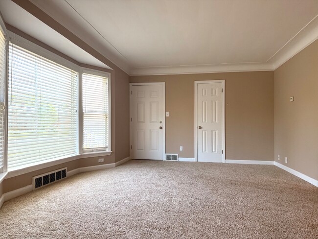 Foto del edificio - 13537 Cedar Rd