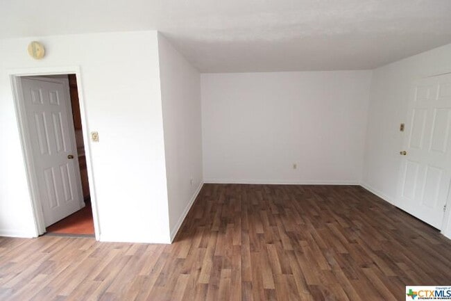 Foto del edificio - 502 S 9th St