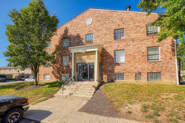Foto del edificio - 4696 Tarryton Ct S