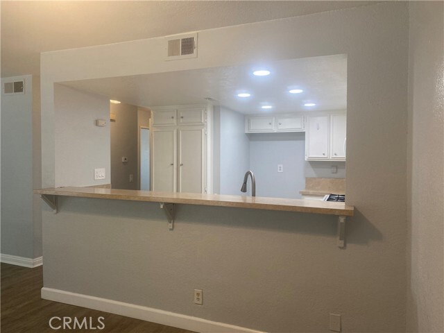 Building Photo - 25651 Mont Pointe