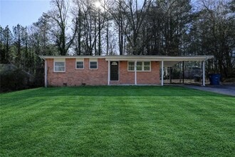 Building Photo - 518 W Sherwood Dr