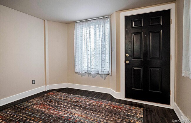 Foto del edificio - 14 Pulaski Hwy