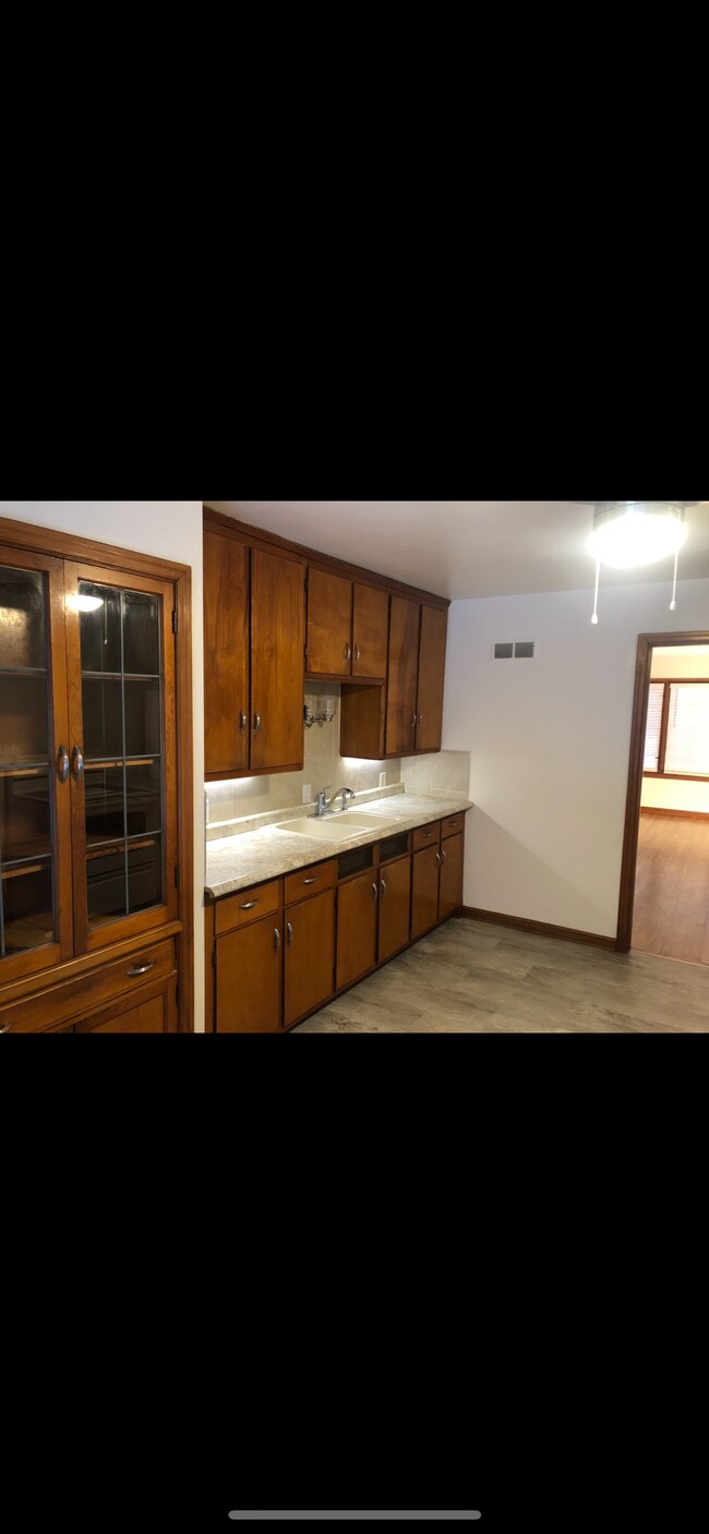 Kitchen - 2945 N 76th St