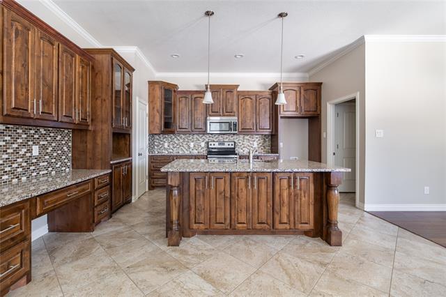 Foto del edificio - 5500 Ledgestone Dr