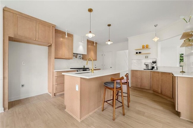 Foto del edificio - 1414 Justin Dr