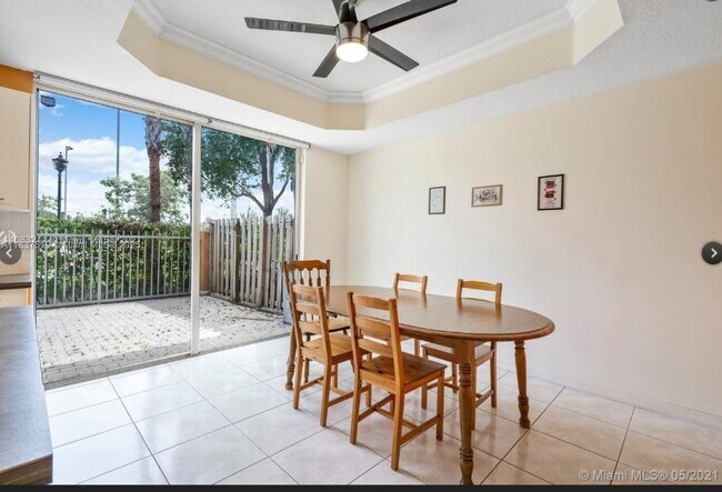 Foto del edificio - 11528 NW 60th Terrace