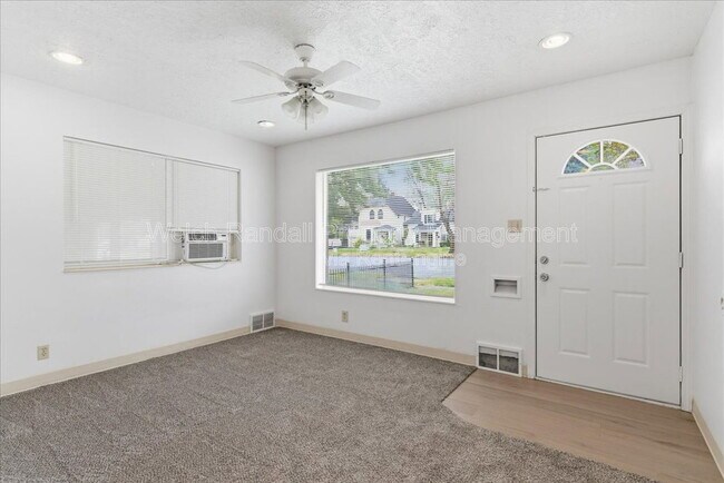 Foto del edificio - 2353 Jackson Ave