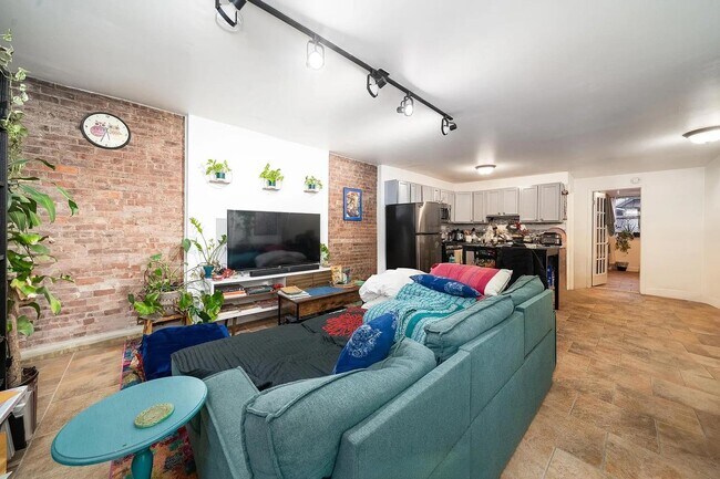 Foto del edificio - 275 7th St