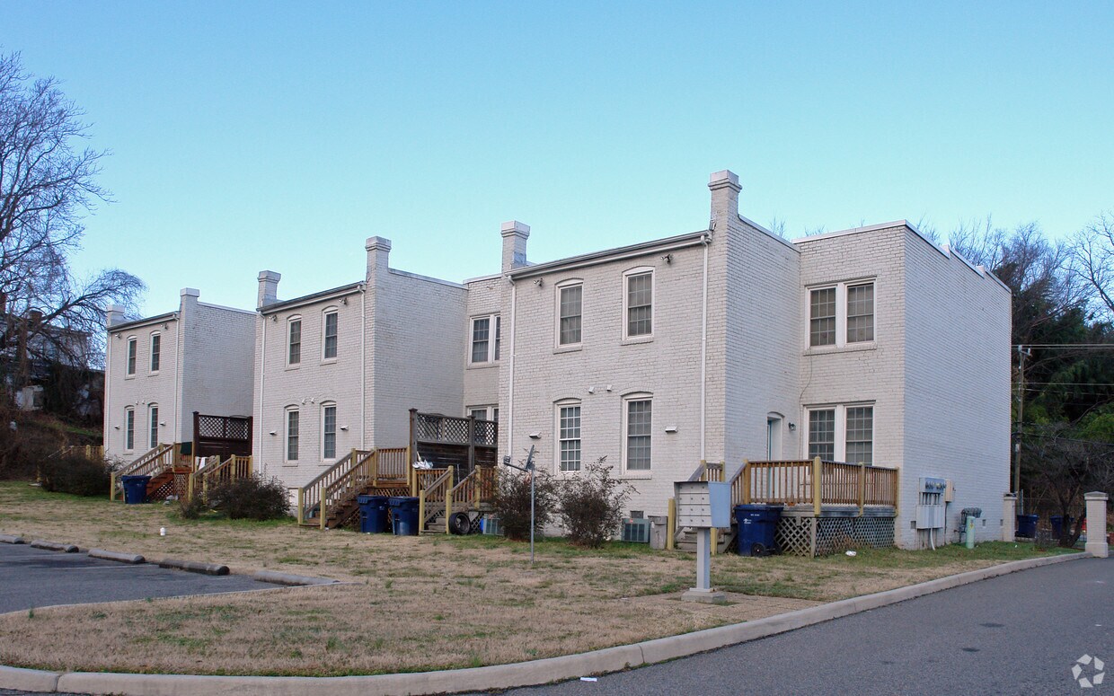 Building Photo - 212-222 E Wythe St