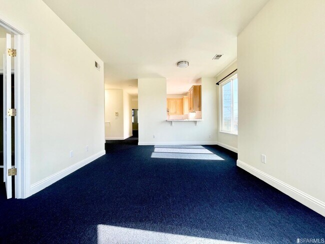 Building Photo - 2910 Sloat Blvd