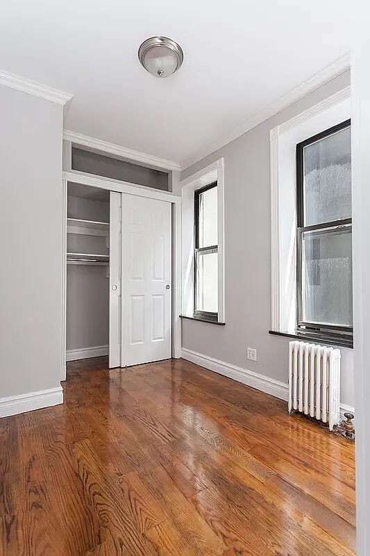 Foto principal - 221 Mott St