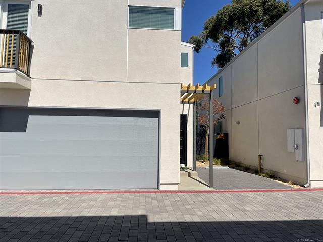 Foto del edificio - 1166 Holly Ave