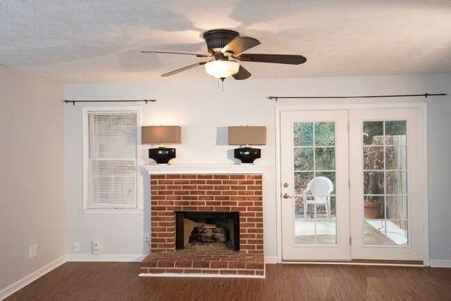 Building Photo - 542 Stratford Grn