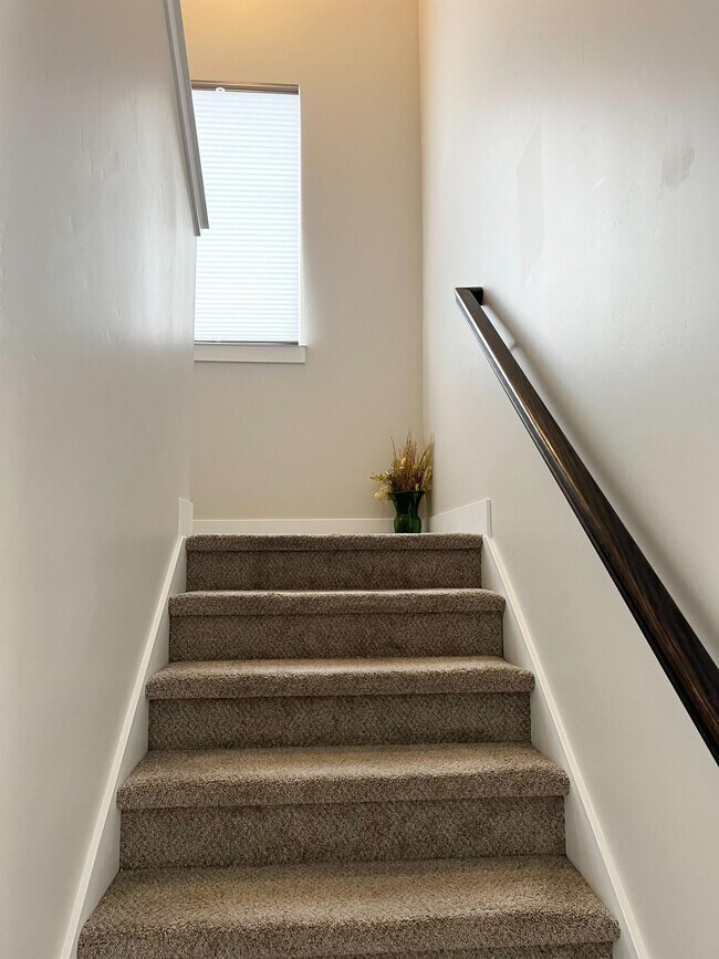 Building Photo - 11391 Mapleside Ln