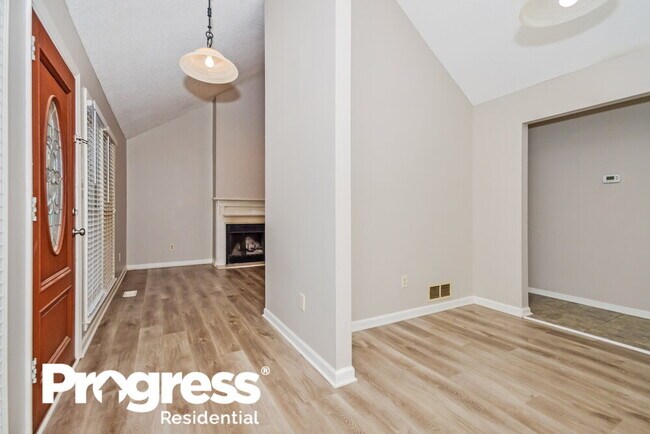 Foto del edificio - 10 Peace Tree Ln NE