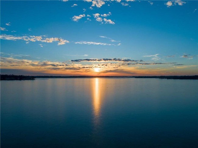 Building Photo - 1576 Kessler Ave