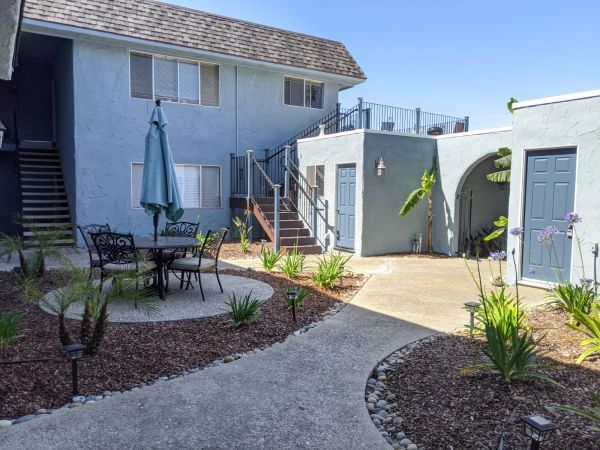 Building Photo - 2545 Solano Rd