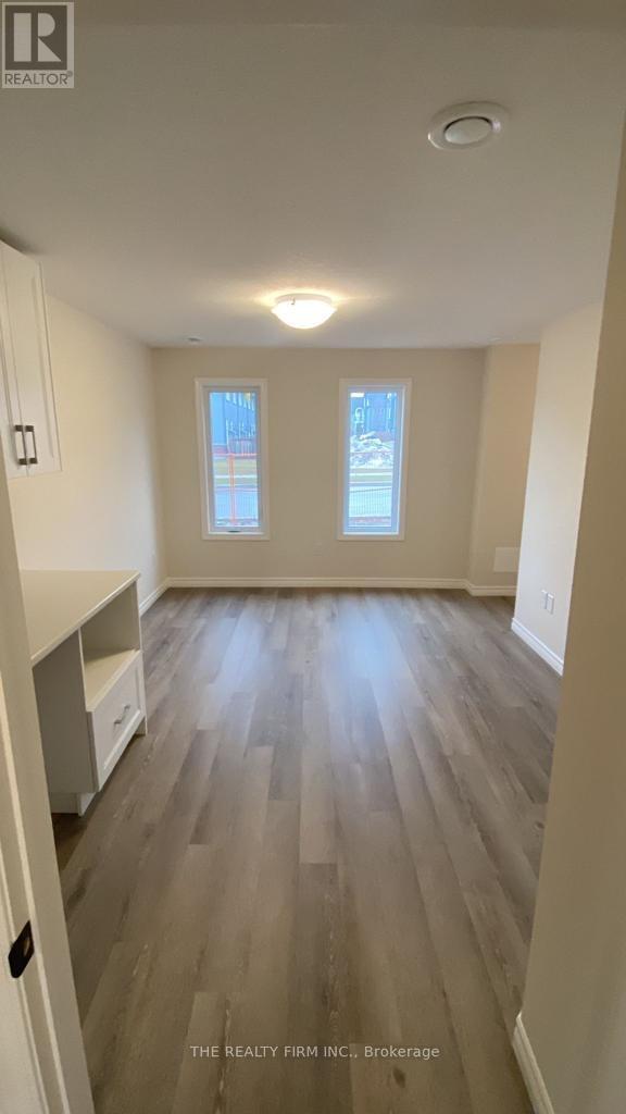 Building Photo - 2553 Meadowlands Way