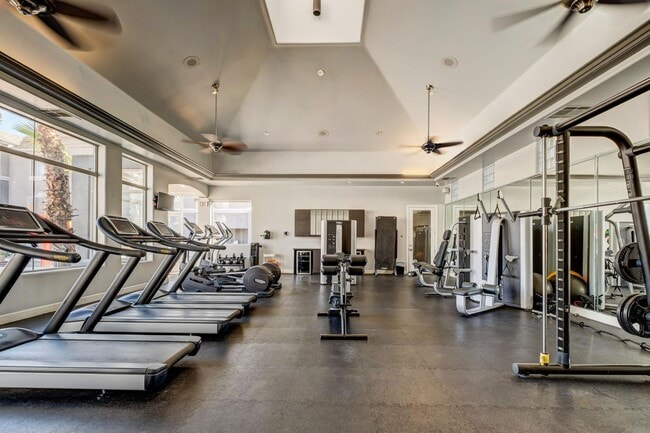 Building Photo - The Highland