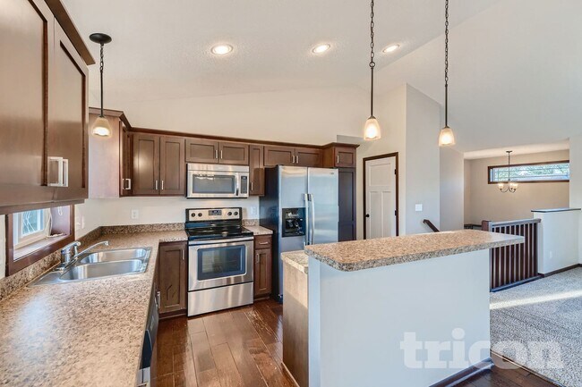 Foto del edificio - 7535 Lannon Ave NE