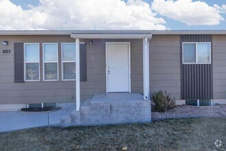 Building Photo - 1023 S 400 W