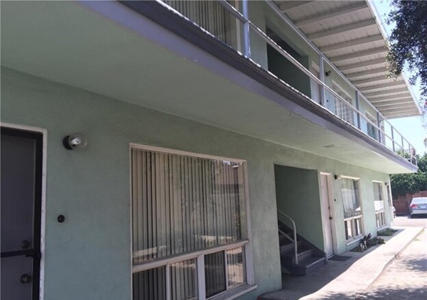 Foto del edificio - 2820 E 65th St