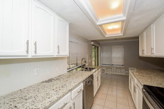 Building Photo - 3205 Willow Bend Ct