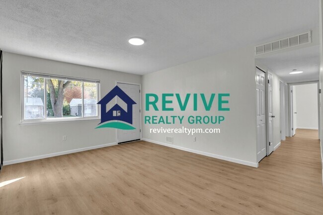 Foto del edificio - 15796 Kerstyn St