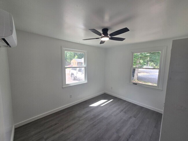 Foto del edificio - 2 bedroom duplex in Prince George
