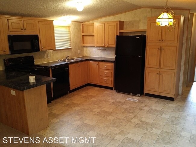 Building Photo - 3 br, 2 bath House - 8838 Dixie-Blanchard Rd.