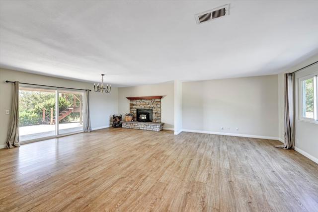 Foto del edificio - 15436 Las Manzanitas Rd