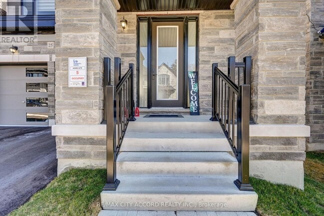 Building Photo - 400 Finch Ave