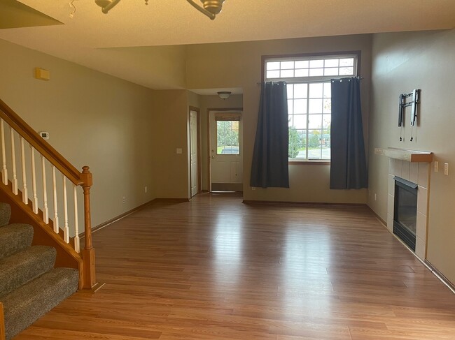 Building Photo - 17389 Glacier Way