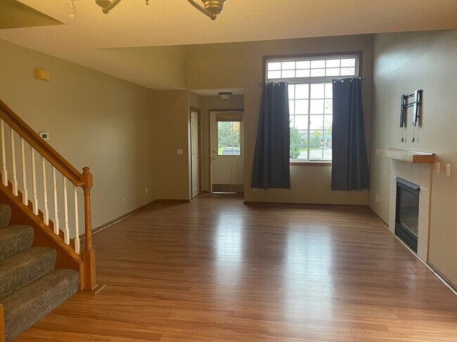 Foto del edificio - 17389 Glacier Way