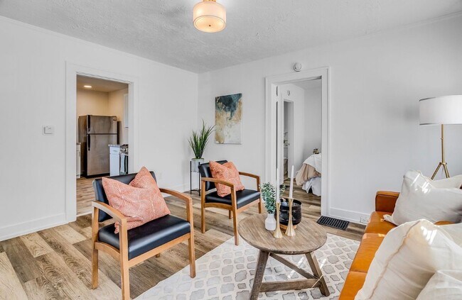 Foto del edificio - 2 bedroom, 1 bath house now available in North Portland! Overlook Neighborhood!