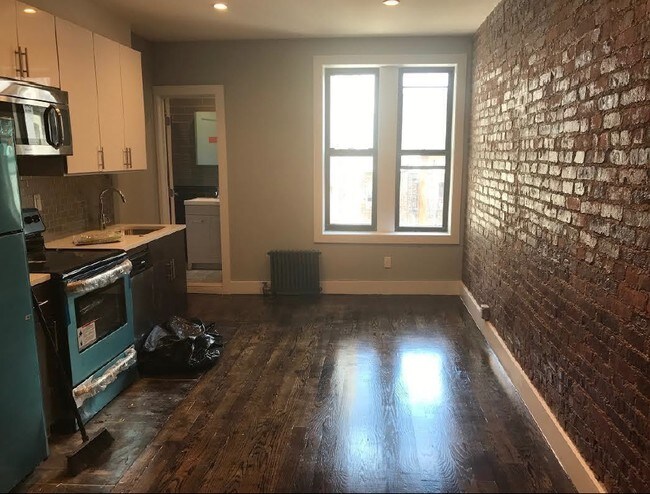 Interior Photo - 363 E 21st St