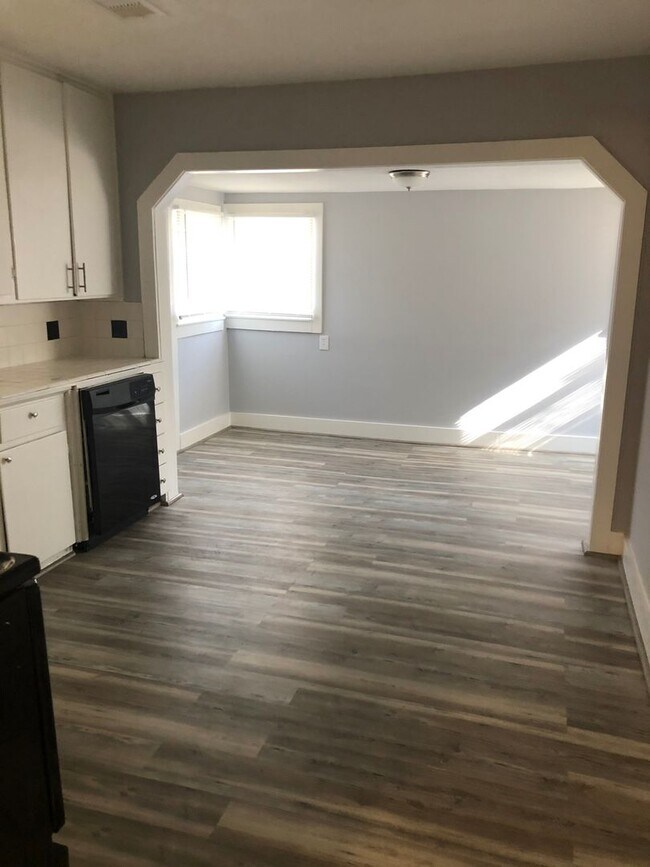 Foto del edificio - Newly renovated home located in the South ...