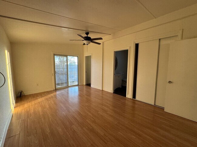 Foto del edificio - New Rental Home