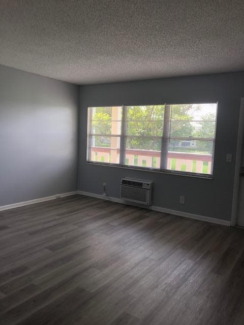 Building Photo - 148 Preston Way