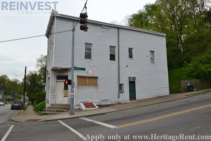 Primary Photo - 5 Bedroom 2 bath in East Price Hill