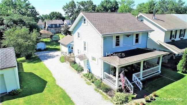 Foto del edificio - 1600 27th St NW